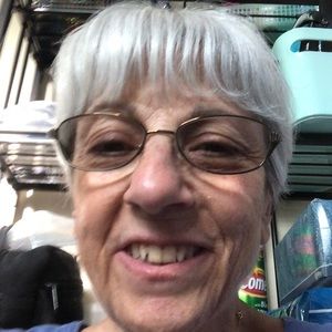 Meet your Posher, Lorraine